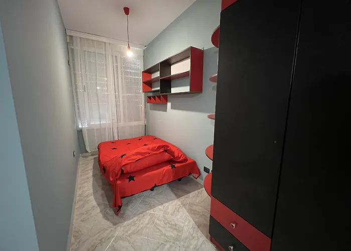Elly Apartment